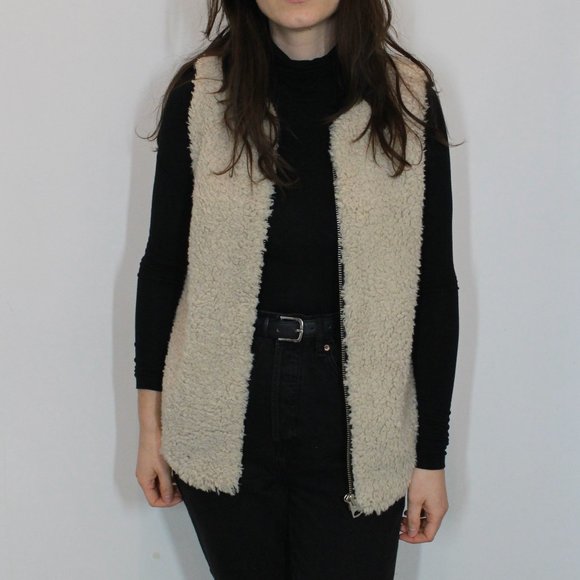 Aritzia Wilfred Chatou Vest Sweater Faux Sherling - XS - Picture 3 of 4